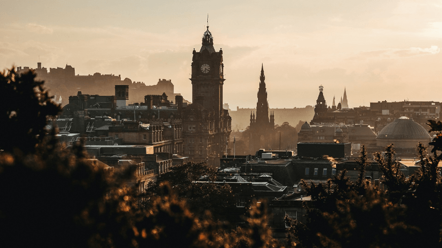 Staden Edinburgh i Skottland.
